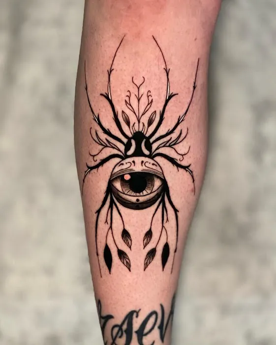 Jesus (aka Xhuy) at Oak Iris Tattoo 1