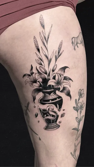 Jesus (aka Xhuy) at Oak Iris Tattoo 5