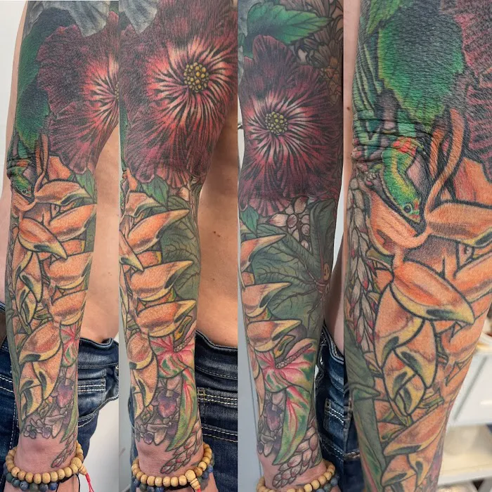 Paradox Studio - Ashley Antolin Tattoos and Art 6