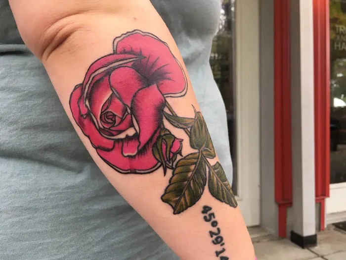Raving Artist Tattoo Studio 4