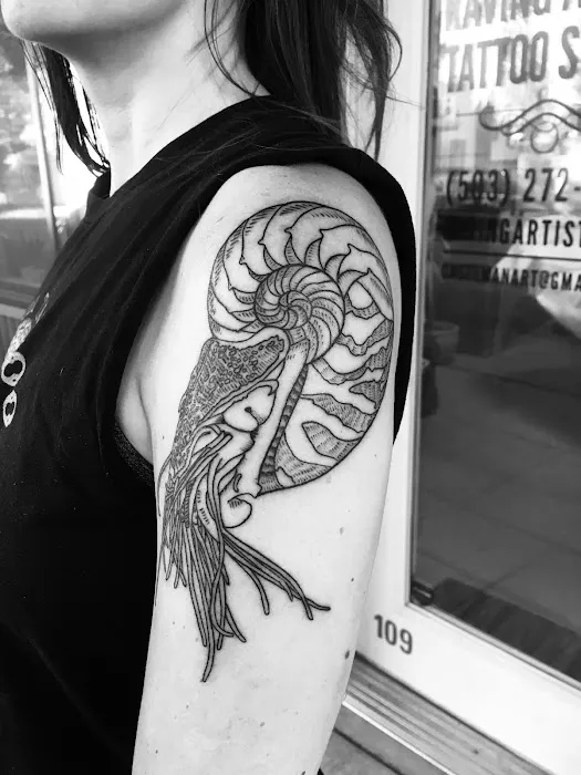 Raving Artist Tattoo Studio 7