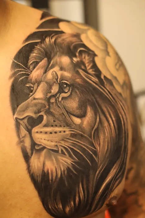 Mariposa Tattoo Studio 7