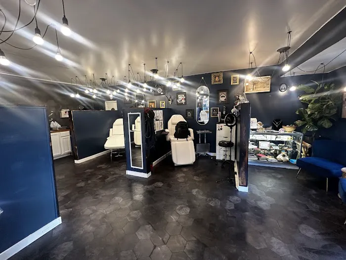 Snowwolf Ink Tattoo Studio 4