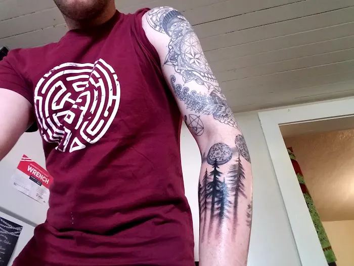 Opal Tattoo Studio 0