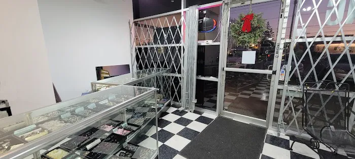 Multnomah Body Piercing & Tattoo 7