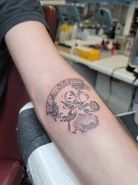 Painless Ric's Tattoo Parlor 2
