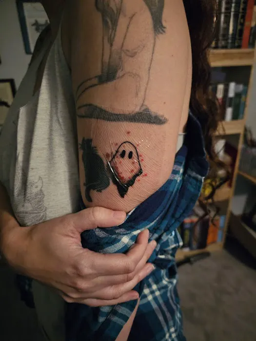 Painless Ric's Tattoo Parlor 6