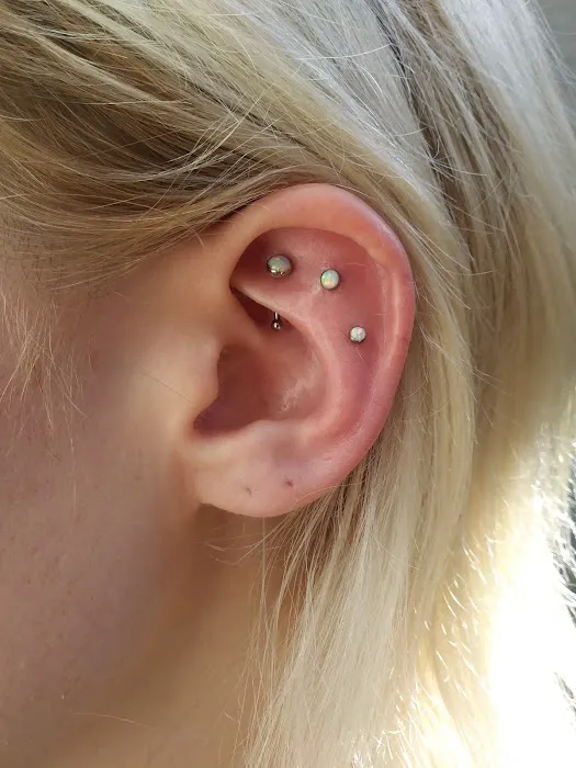 Robot Piercing and Tattoo 0
