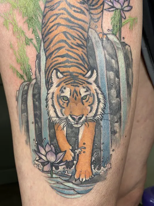 Raincloud Tattoo, private studio of Kari Yocom 6