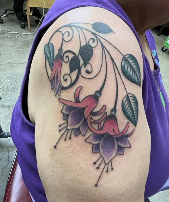 Tip Top Tattoo 0
