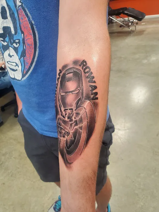 GeeksterInk Legends Tattoo Shop 6