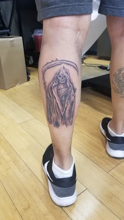 AJ Tattooist 9