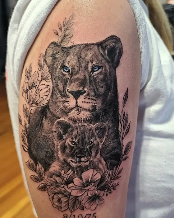 Illuminati Tattoo Oregon City 2