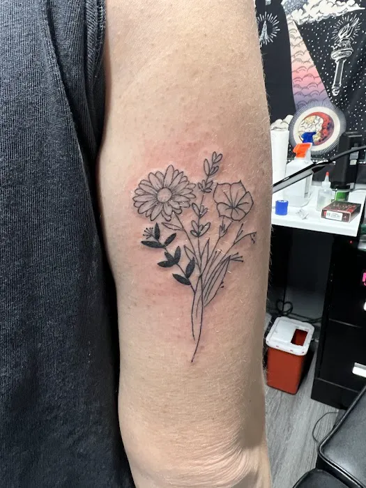 Euphoria Body Piercing & Tattoo 3