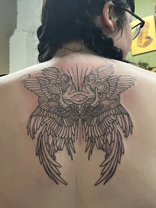 Euphoria Body Piercing & Tattoo 9