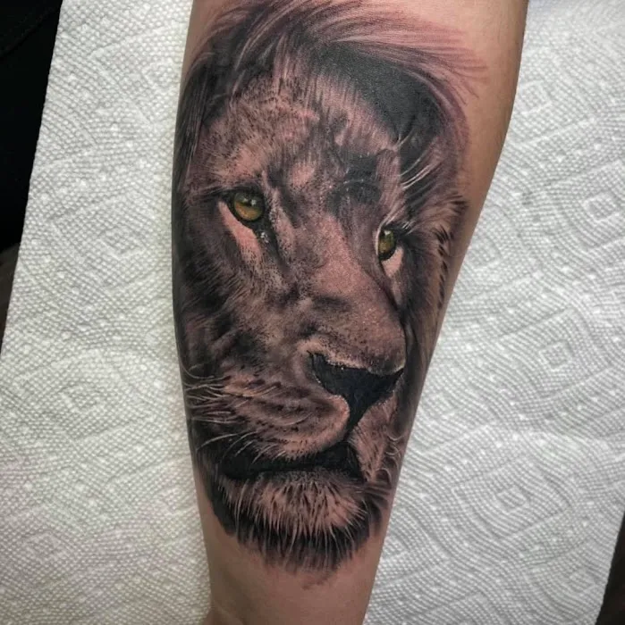 Sinister Tattoo Studio 8