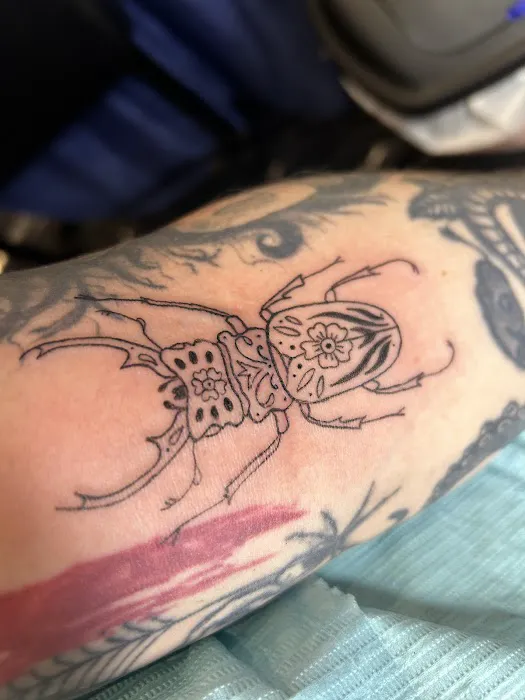 Topside Ink Tattoo Studio 6
