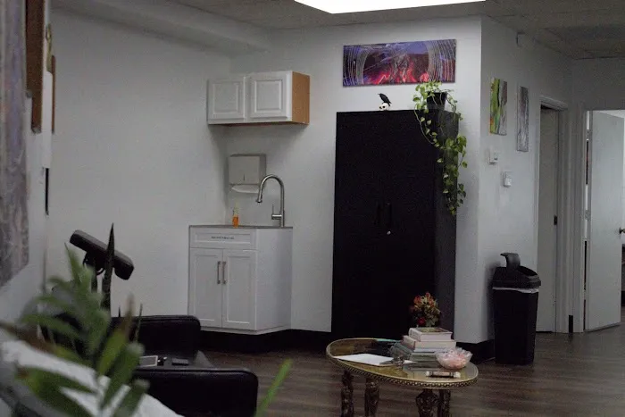 Beneficial Tattoo Studio 7