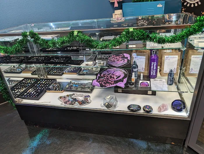 Chaotic Good Body Piercing & Tattoo 5