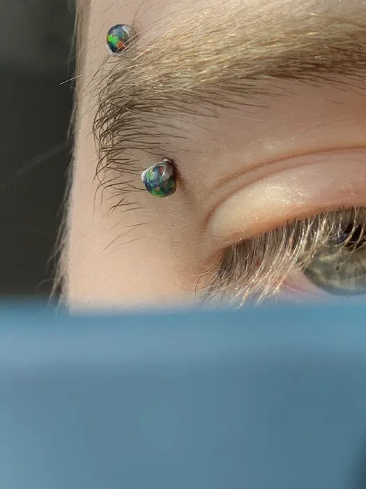 Chaotic Good Body Piercing & Tattoo 6
