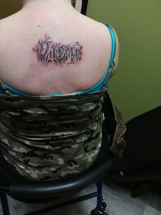 Euphoria Body Piercing & Tattoo 9