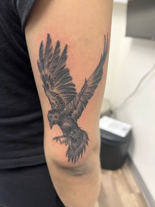 Headstrong Tattoo Studio & Piercing 1