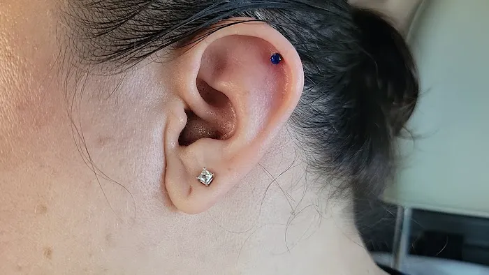 Black Hole Body Piercing & Tattoo 5