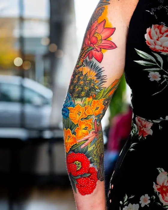 Hopeless Tattoo & Piercing 5