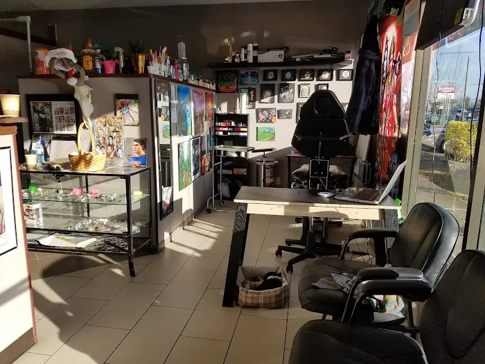Illuminati Tattoo Parlor 0