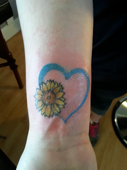 Desire Art and Ink Tattoo 3