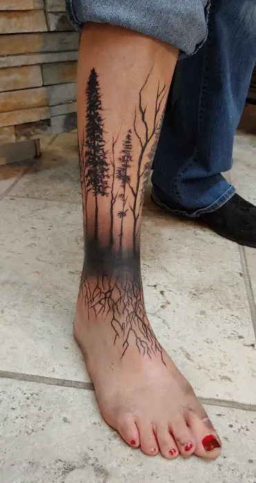 Desire Art and Ink Tattoo 8
