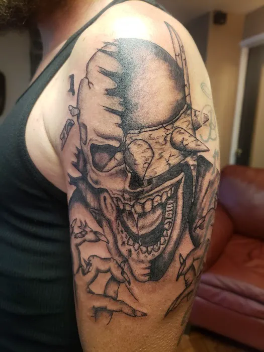 Body Graphix Tattoo Studio 4