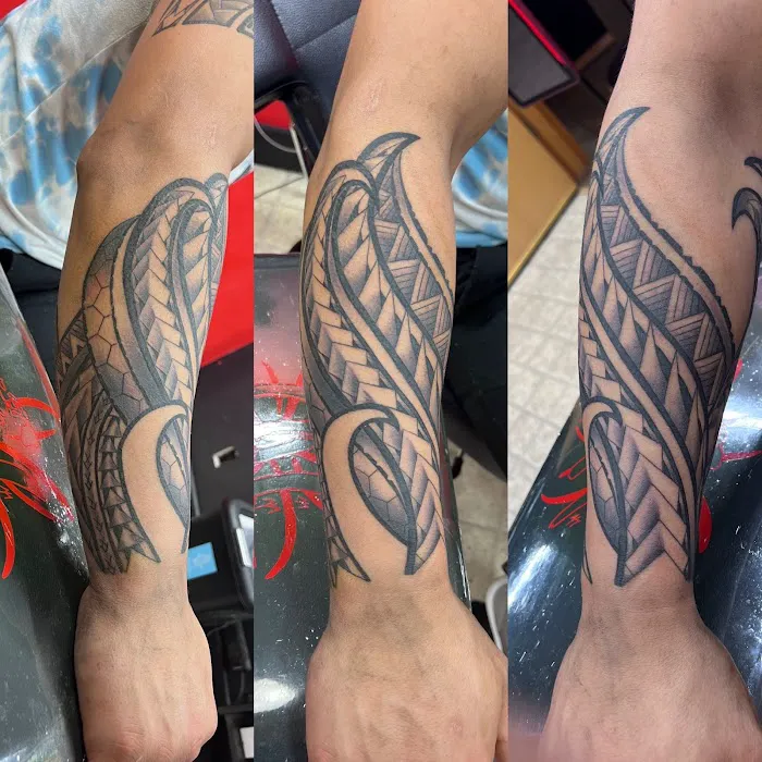 The Coll3ctive Tattoo Studio 3