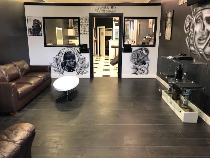 Addictive Ink Tattoo Studio, Almanegra 0