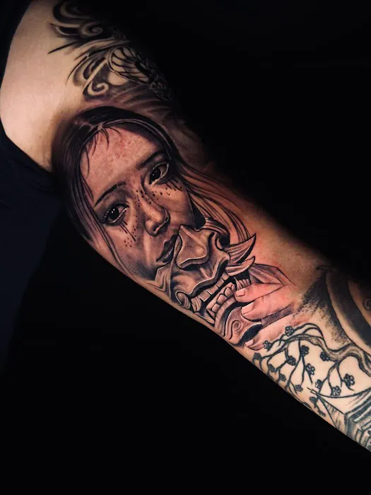 Ninos Ink Studio 1