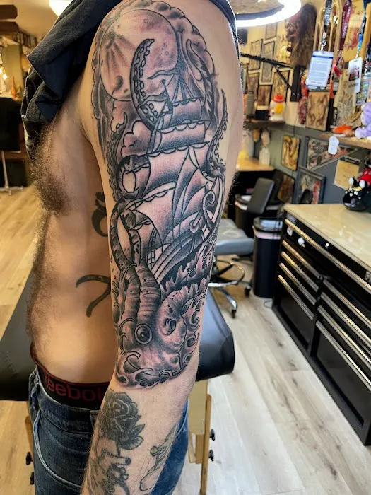 Unknown Tattoo Co. 7