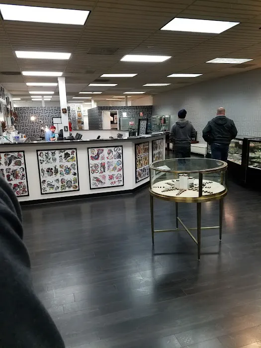 Deep Roots Tattoo and Body Piercing Alderwood 9