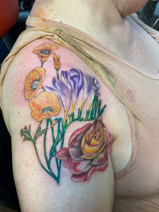 Smokey Point Tattoo 3