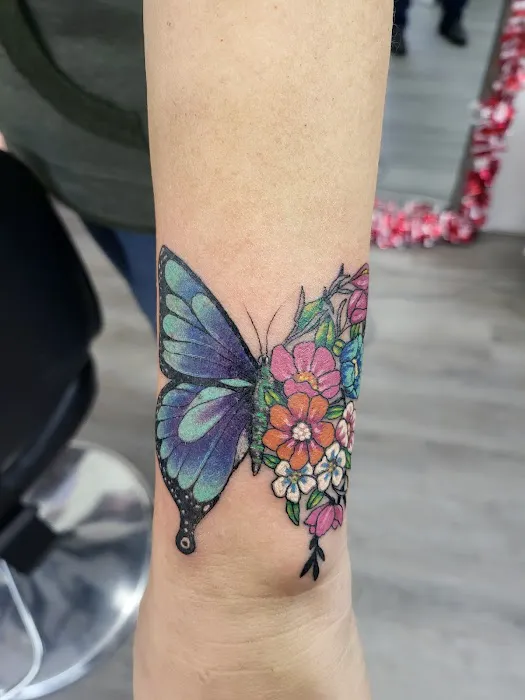 Creative Souls Tattoo Studio 1