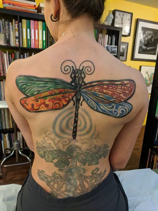Tina Bafaro Tattoist/Sweet Bee Tattoo 3