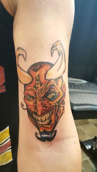 Good Vibes Body Art 3