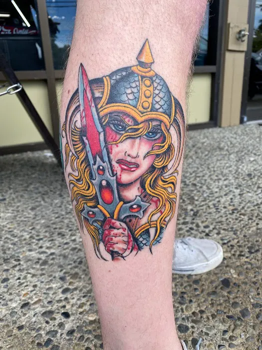 Mammoth Tattoo Studio 8