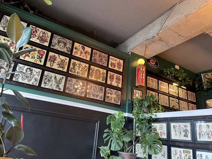 Black Dolphin Tattoo Studio 0