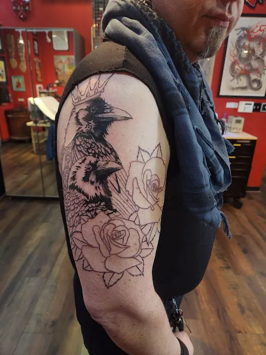 Slave to the Needle Tattoo & Body Piercing 3