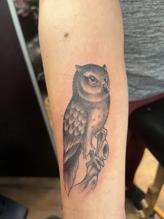 Slave to the Needle Tattoo & Body Piercing 6