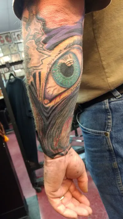 Tiny Tim's Tattoo Shop 9