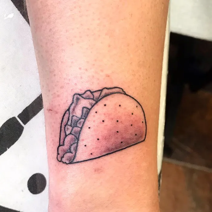 Art Never Dies Tattoo and Gallery 9