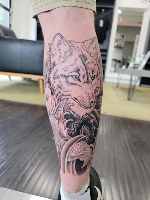Triple Crown Tattoo Studio 4