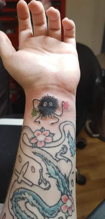 Chameleon Ink Tattoo & Body Piercing 7