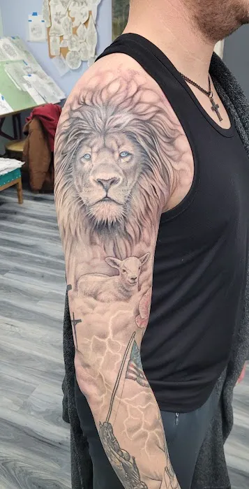 Ethan Radcliffe Tattoo & Artistry 4